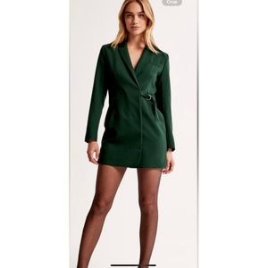 GORGEOUS Abercrombie hunter green blazer dress size large 😍😍😍